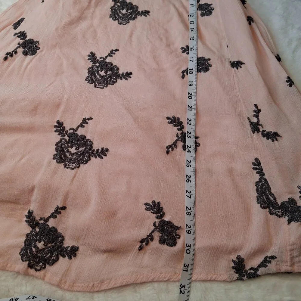 Free People Embroidered Dress Sz XS Babydoll Floral Relaxed Fit Boho Festival